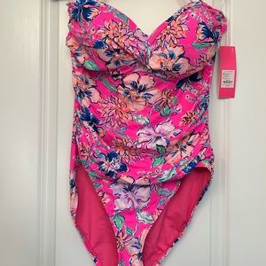 Lilly Pulitzer  NWT Flamenco swimsuit Size 14